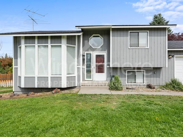 3503 E Clover Park Ave, Mead, WA 99021
