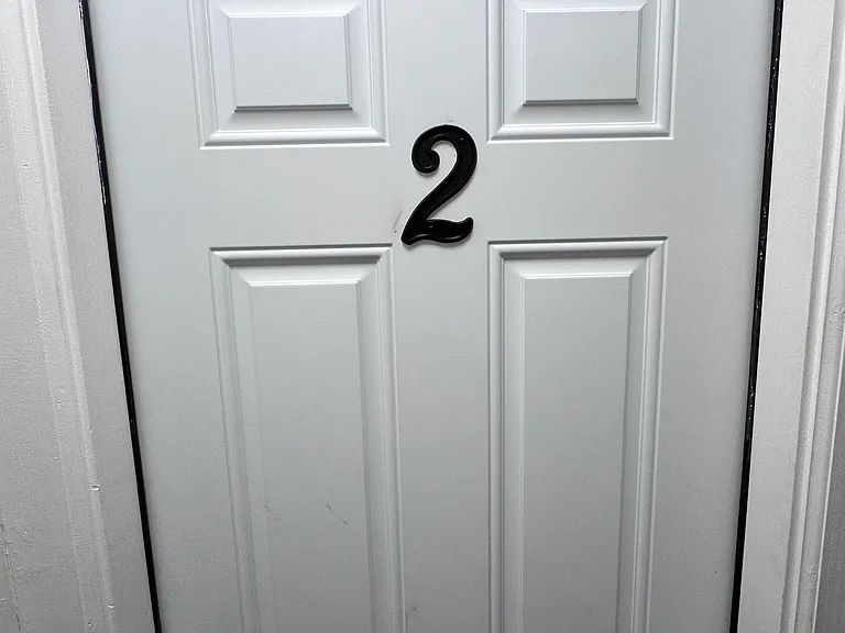 408 New Grove St #2 — Photo 9