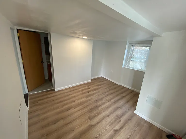 61 Pointview Rd #1 — Photo 53
