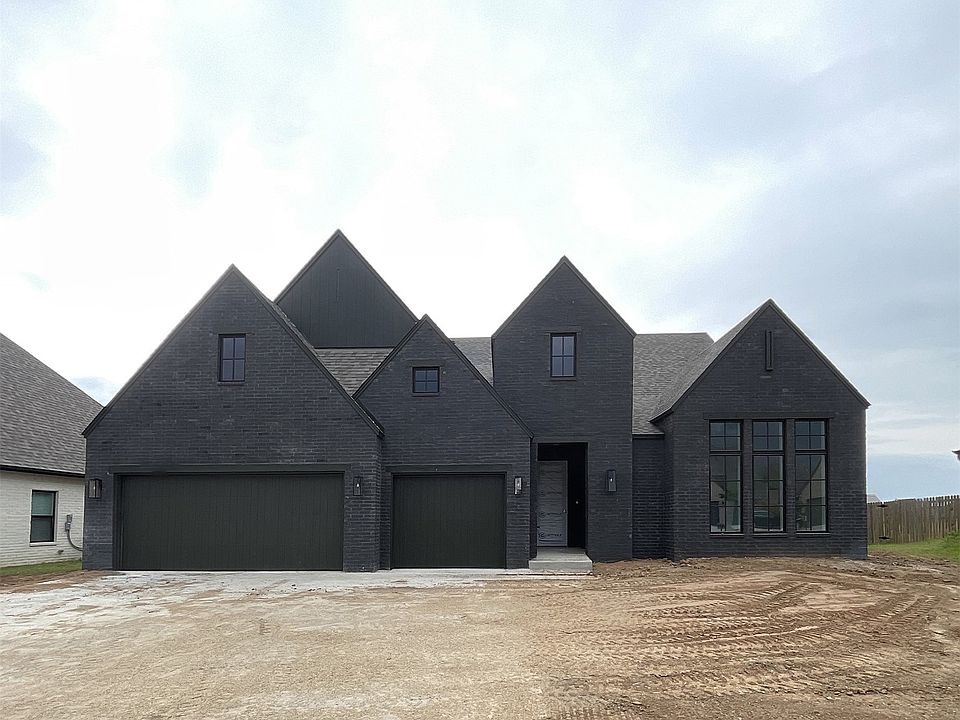 1st image of 2803 W Tucson Ct
