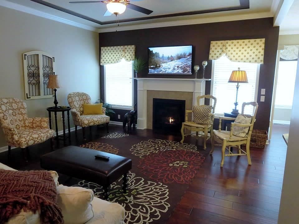2nd image of 51 Spotts Cir