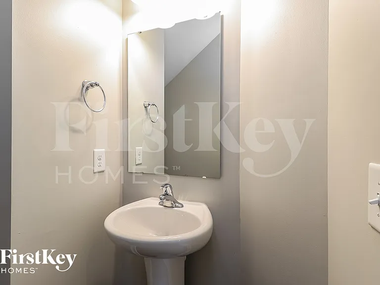 4908 Wilcrest Ct — Photo 16