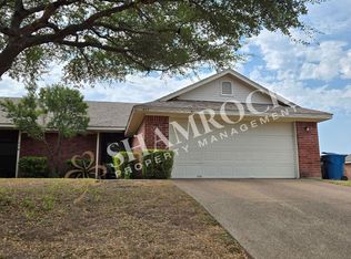 613 Park Meadows Dr, Hewitt, TX 76643