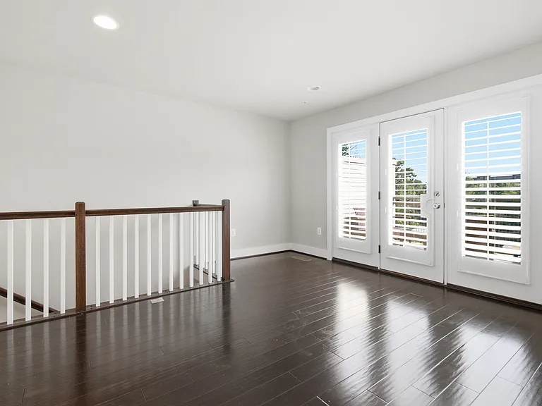 14566 Lake Vista Dr — Photo 5