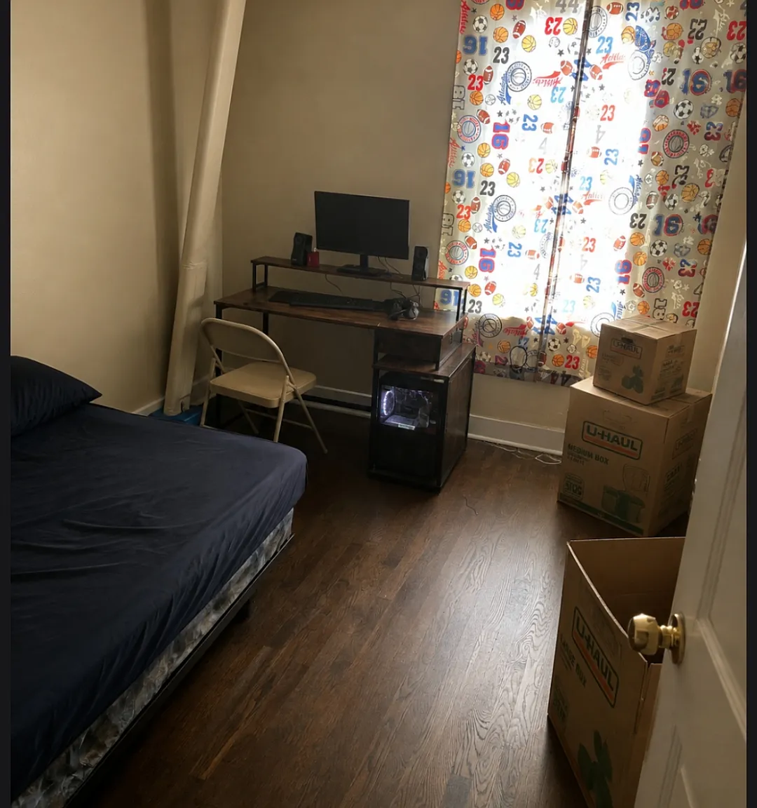 3 bed, 1100 sqft, $1,450 — Photo 4