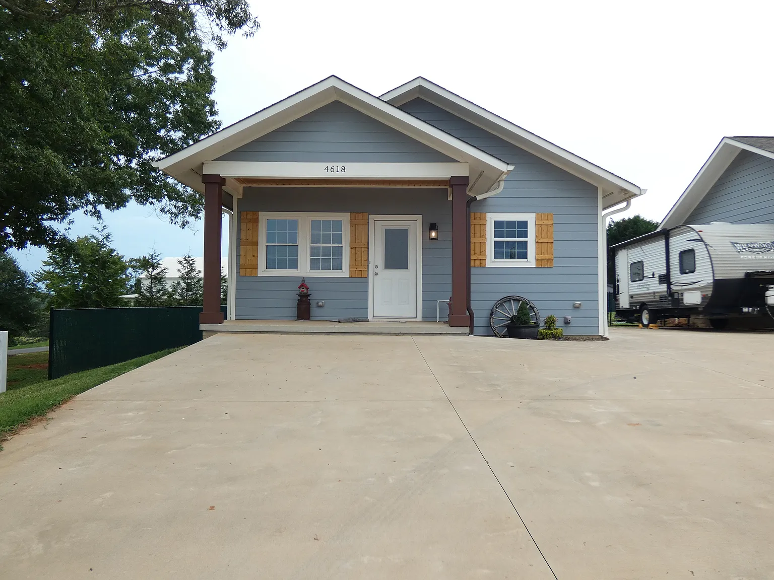 2 bed, 800 sqft, $1,250 — Photo 2