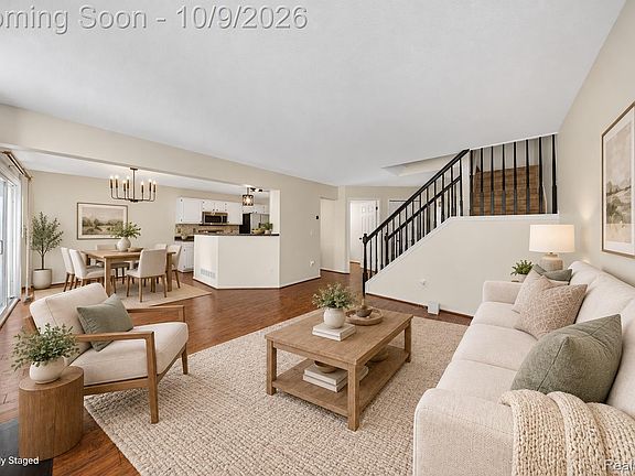 5th image of 4404 Willow View Ct