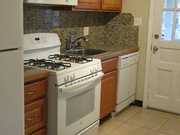 3rd image of 1349 Eastview Ave #D