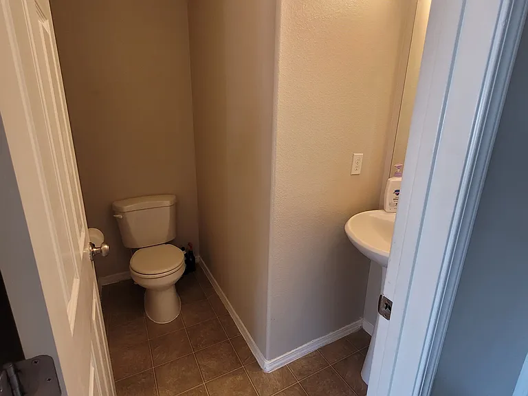 2556 E Copper Point — Photo 47