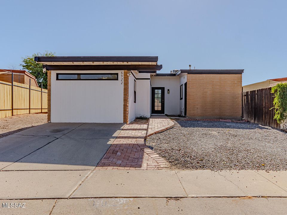 1st image of 6922 N Northpoint Dr
