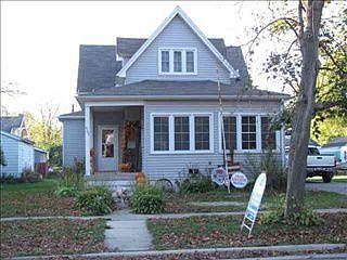 1st image of 607 Commercial St