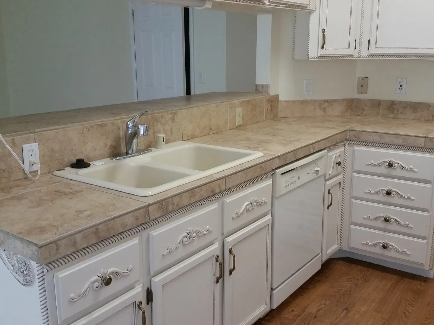 3 Bedroom * 1 Story * RV Parking — Photo 3