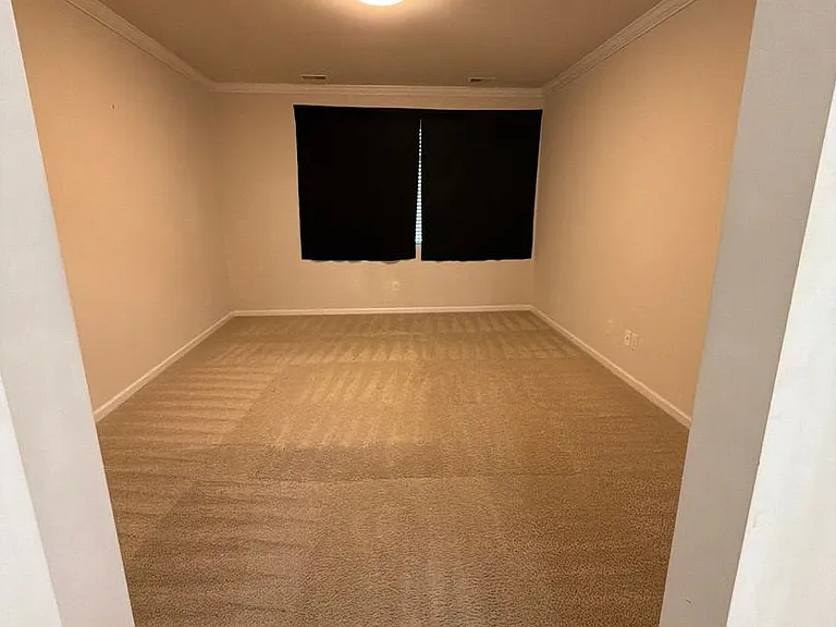 1008 Fairbrae Ln — Photo 10