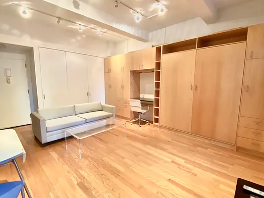 Rented by Evans Real Estate | media 26