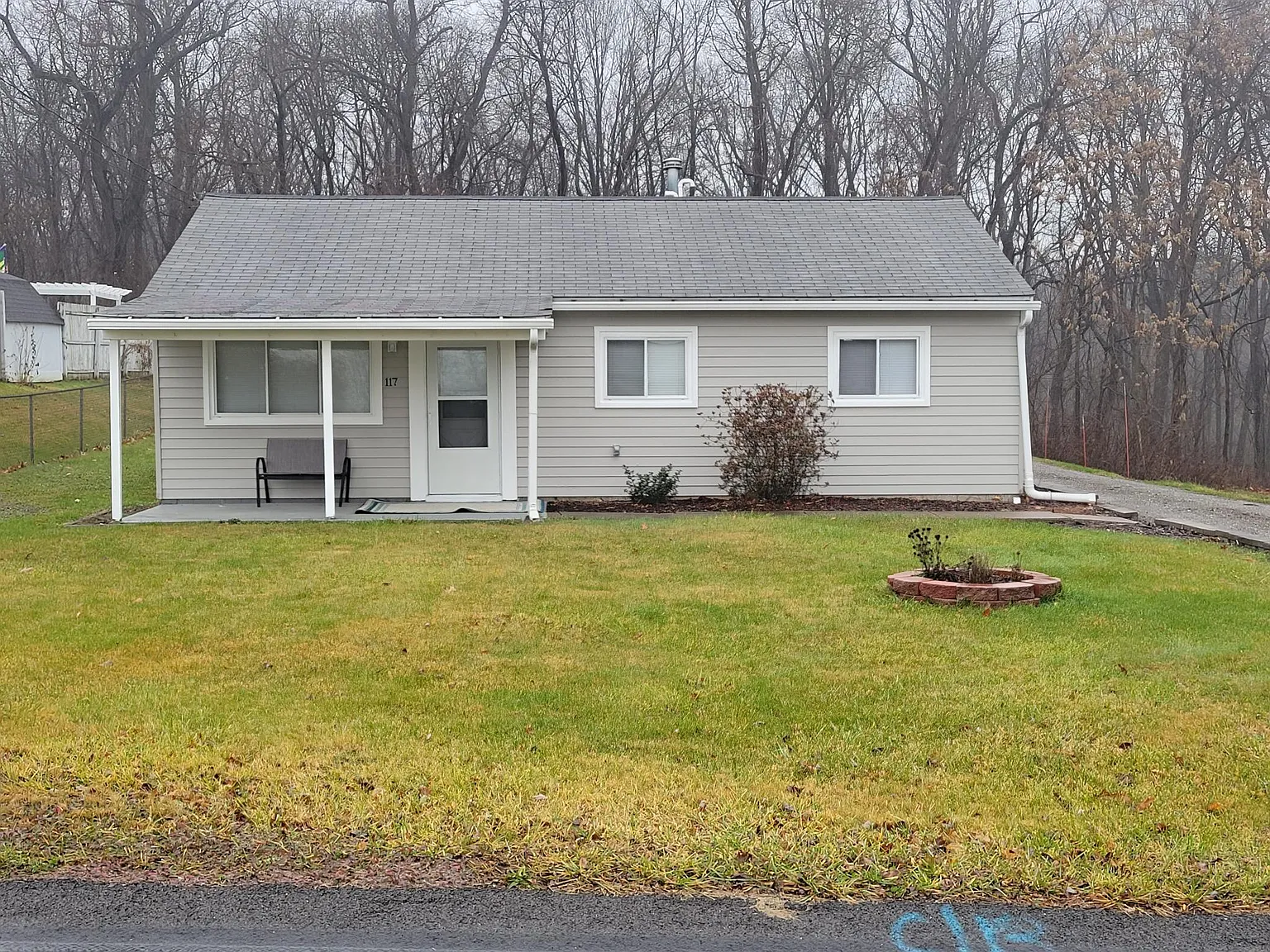 117 Rolling Hills Dr photo 1