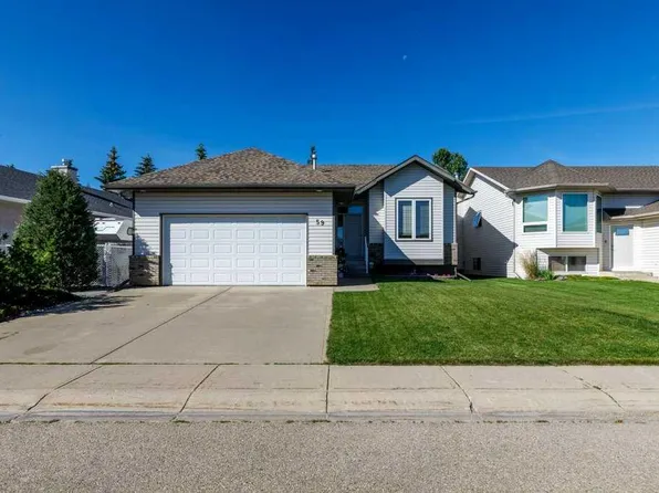 59 N Langford Cres, Red Deer, AB T4R 3E5