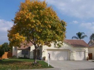 1059 Falcon Ct, San Jacinto, CA 92583