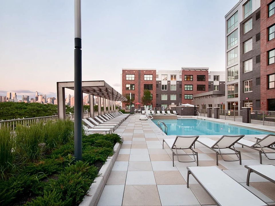 1st image of 1565 Harbor Blvd #2335