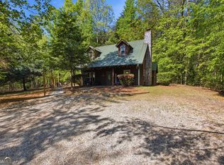325 Blue Creek Cv, Cleveland, GA 30528