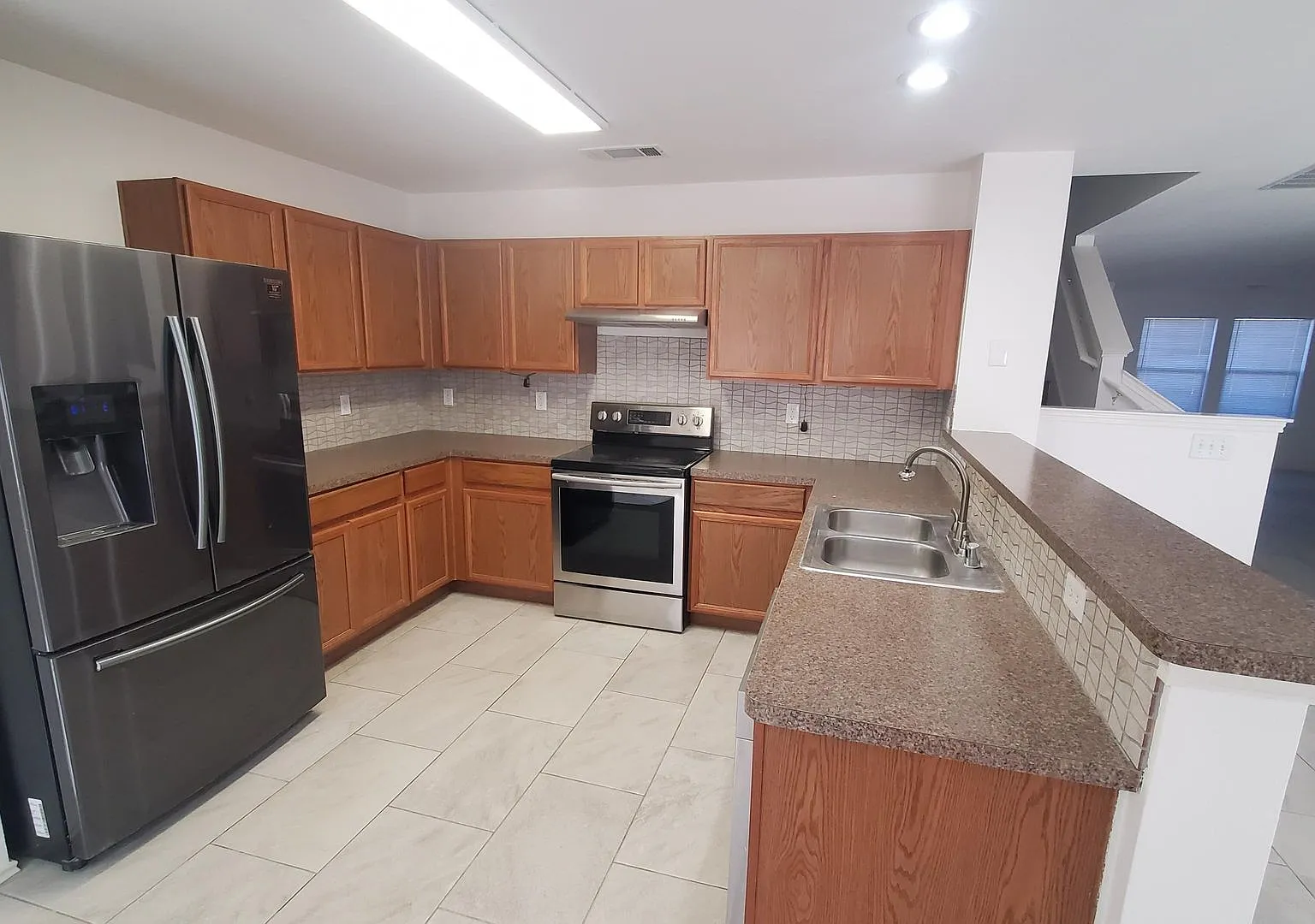 Spacious 2 story Forney Home! — Photo 3