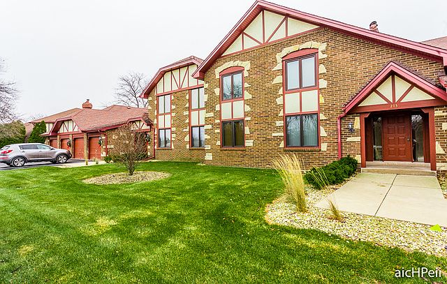1st image of 213 Lake Dr