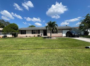 885 SE Odonnell Ln, Port Saint Lucie, FL 34983