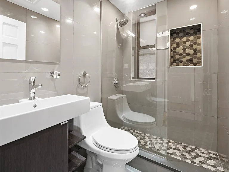 102 Ogden Ave #103R — Photo 16