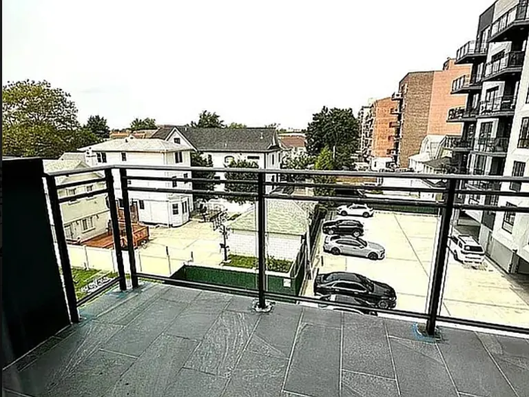 2442 Ocean Ave #4P — Photo 6