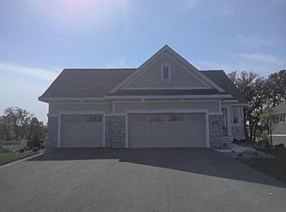 6095 Shoreview Pointe, Victoria, MN 55318