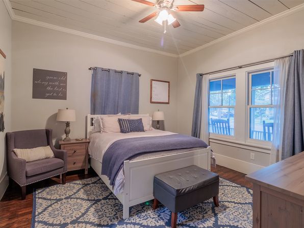 Additional property image - 206 S Winnetka Ave, Dallas, TX 75208