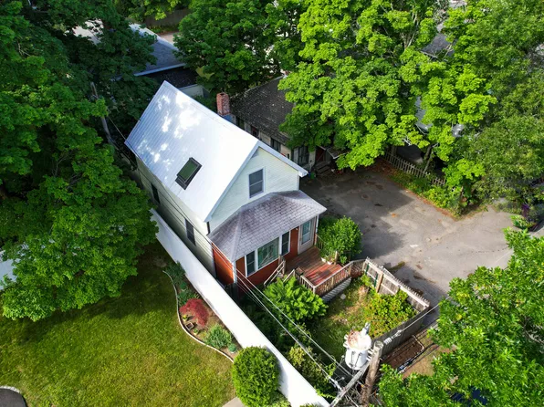 17 Bowles Avenue, Bar Harbor, ME 04609
