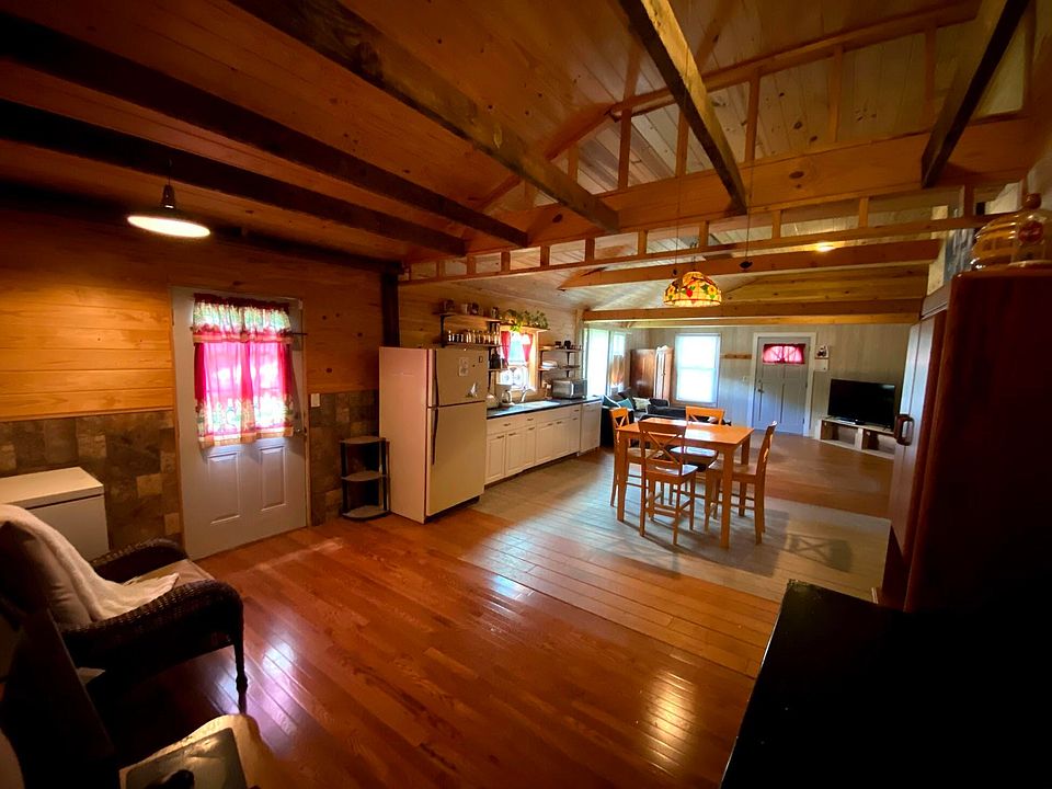 1st image of 10 Bell Ave