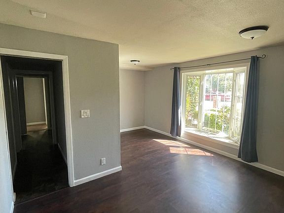 4th image of 3319 Hickerson Dr #2