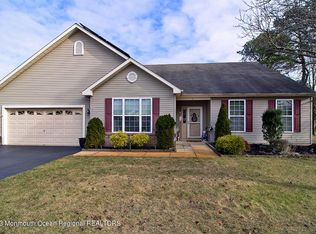 2 Rosedale Ln, Manchester Township, NJ 08759