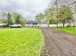 9236 Silver Lake Rd, Linden, MI 48451