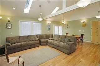 3rd image of 132 N Clarendon St