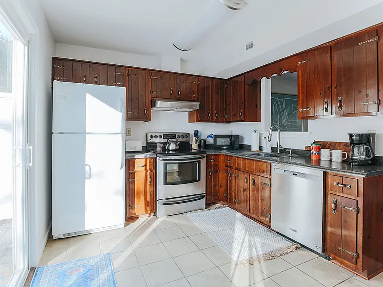 1572 Cool Spring Rd — Photo 10