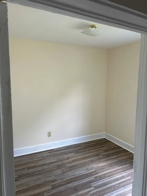 2 bed, $800 — Photo 2
