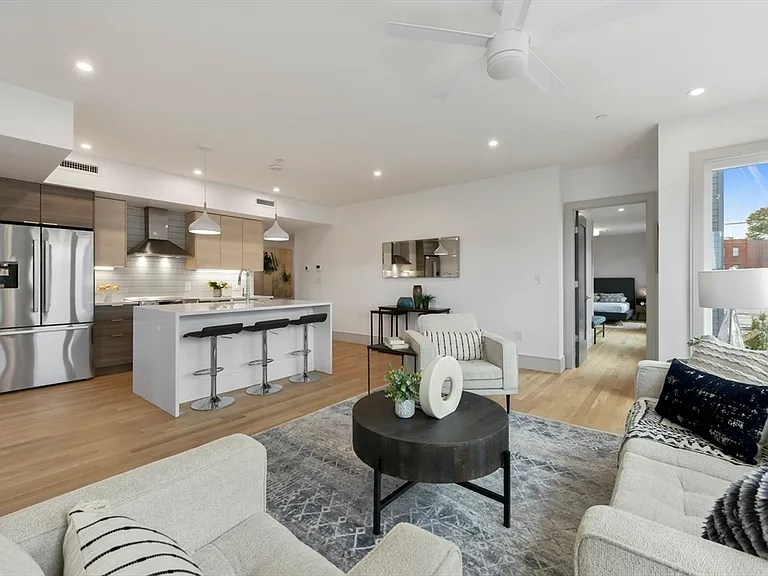 19 Clapp St #4 — Photo 3