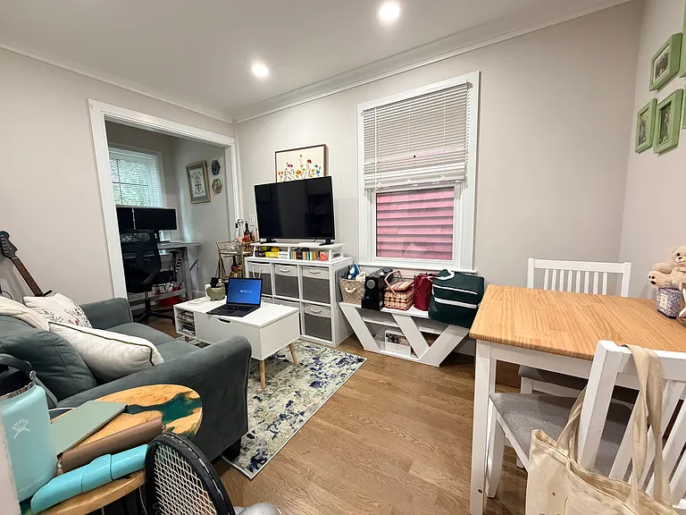 14 Lopez Ave #2A — Photo 2