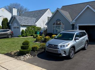 1925 Colonial Dr, Croydon, PA 19021