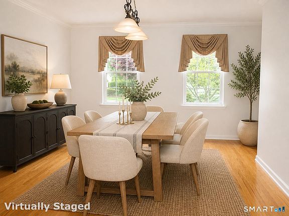3rd image of 81 Old Colony Rd Unit 81
