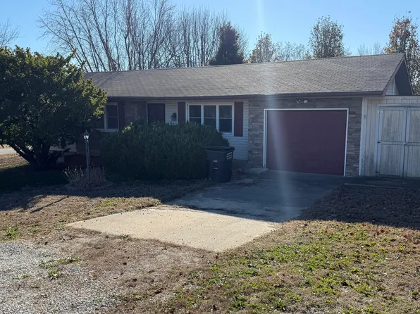 1116 E College Street, Bolivar, MO 65613