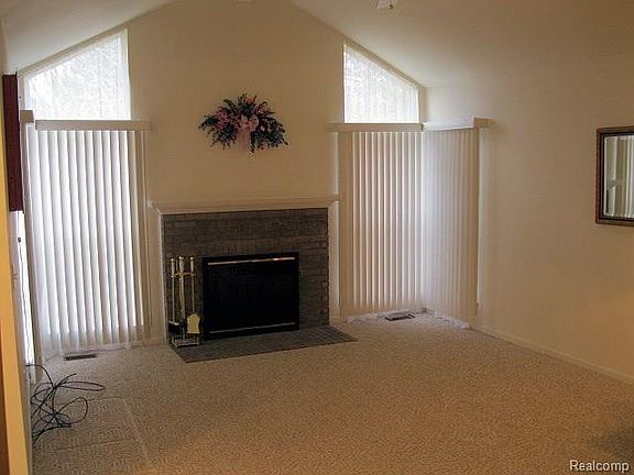 3rd image of 48670 Medora Ct
