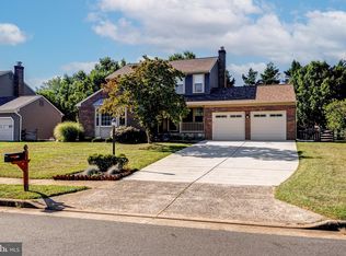 405 Drew Ct, Sterling, VA 20165