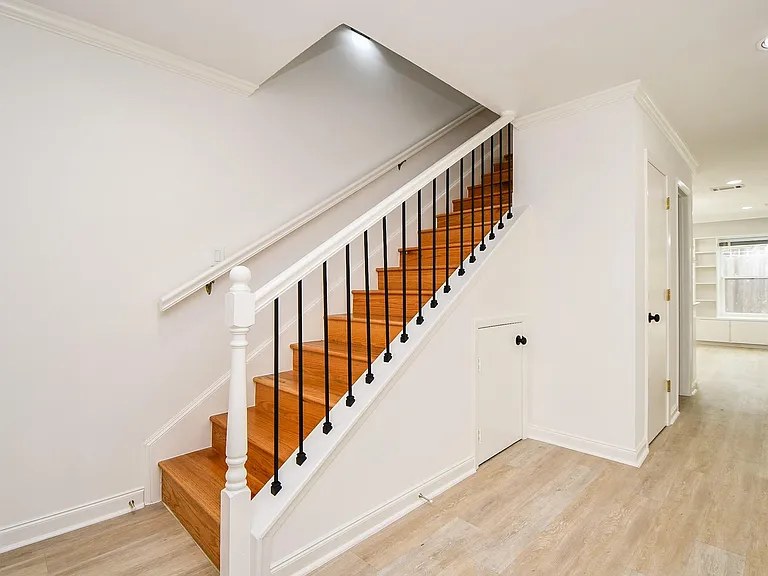6114 Kirby Dr — Photo 19