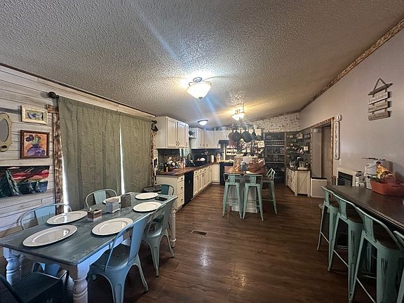 3rd image of 165 McNabb St