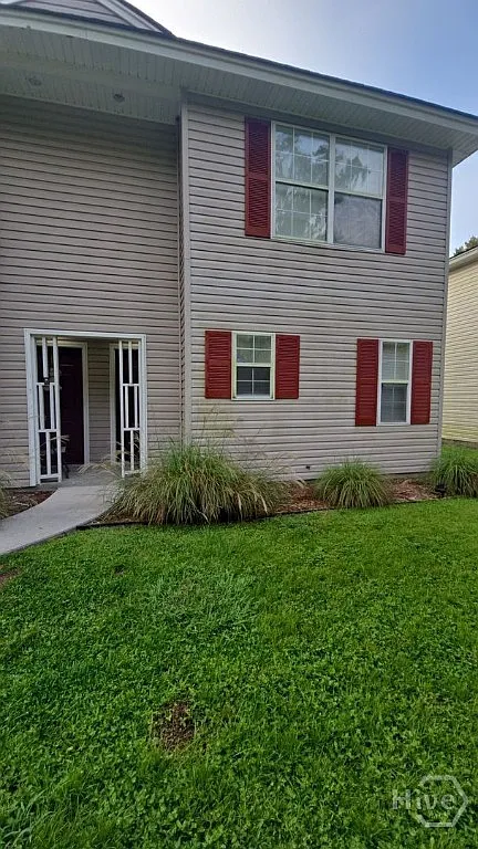 2 bed, 1.5 bath, 1240 sqft, $1,500 — Photo 1