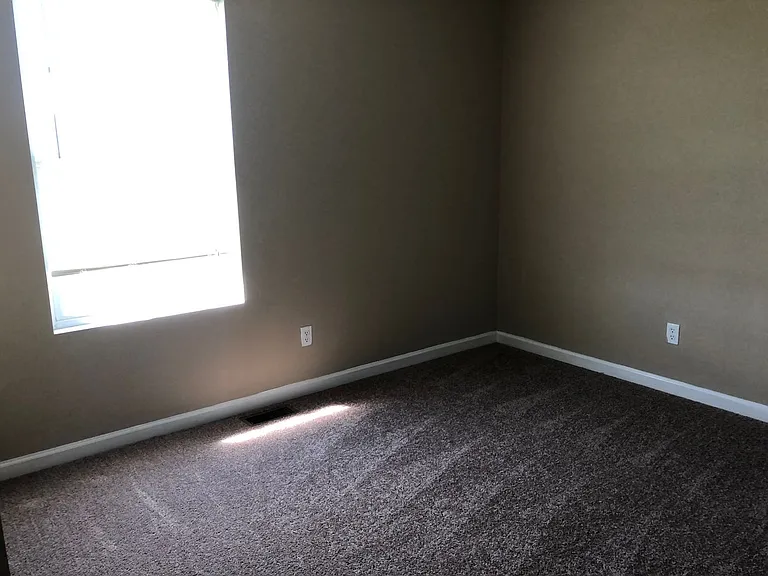 1651 W Kole Dr #B — Photo 5