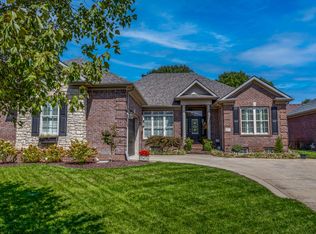 2233 Barnwell Ln, Lexington, KY 40513